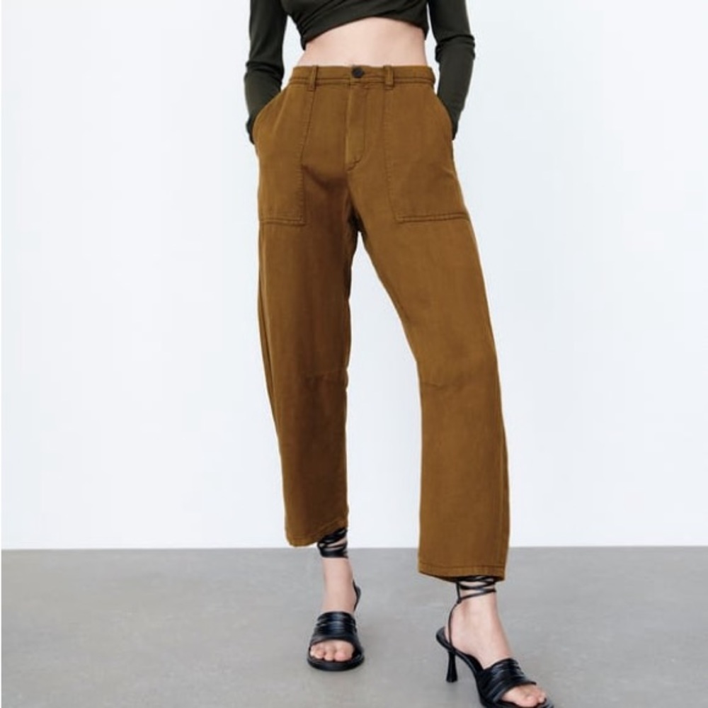 Brown cropped pants